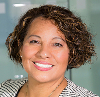 Claire Ashford, compliance-sjef innen finansiell regulasjon, portrettert